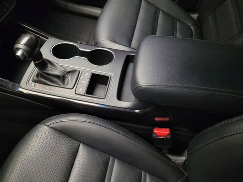 Used 2018 Kia Sorento EX AWD/4WD image 26