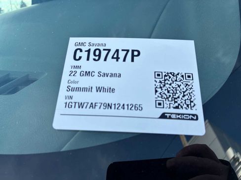 Certified 2022 GMC Savana 2500 w/ Driver Convenience Package image 30