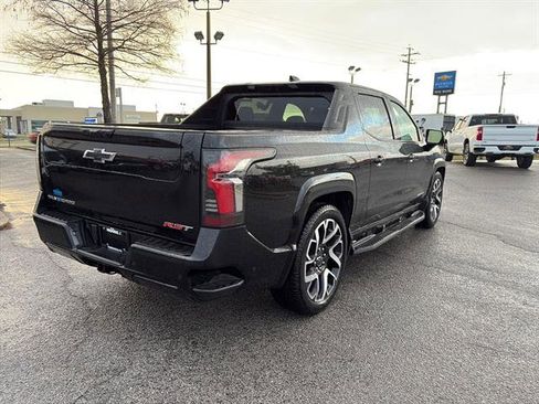 New 2025 Chevrolet Silverado EV RST image 7