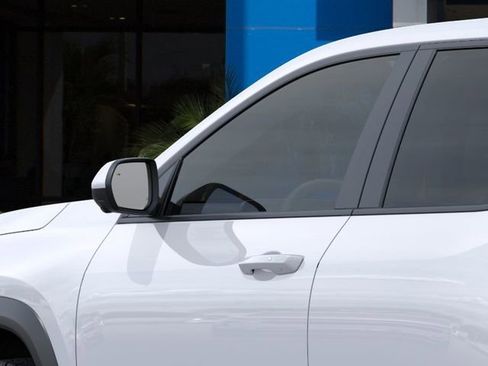 New 2026 Chevrolet Equinox LT FWD image 12
