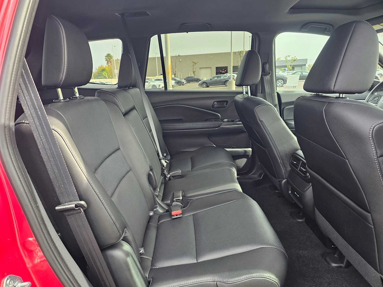 Used 2024 Honda Passport EX-L image 12