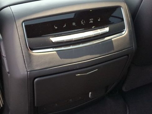 Certified 2025 Cadillac Escalade Sport Platinum AWD/4WD image 9