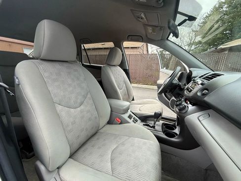 Used 2011 Toyota RAV4 2WD w/ Base L4 Extra Value Pkg image 23