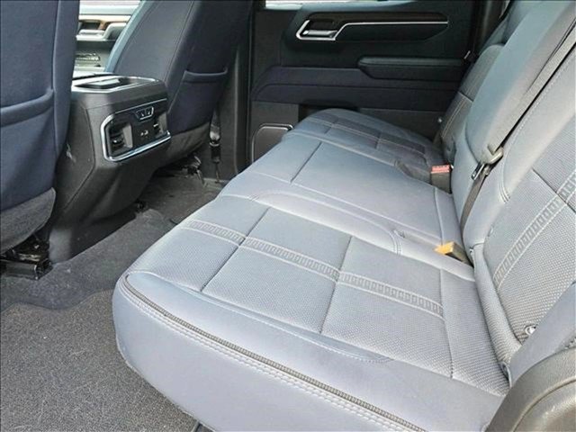Used 2025 Chevrolet Silverado 1500 High Country w/ Technology Package AWD/4WD image 18