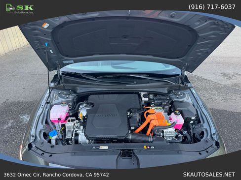 Used 2025 Hyundai Elantra Hybrid FWD image 26