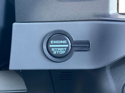 Certified 2024 Ford Bronco Black Diamond w/ Sasquatch Package image 30