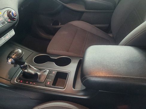 Used 2018 Kia Sorento LX image 26