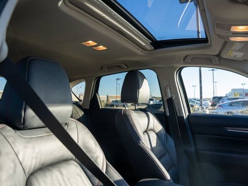 Used 2025 MAZDA CX-5 Carbon Edition image 13