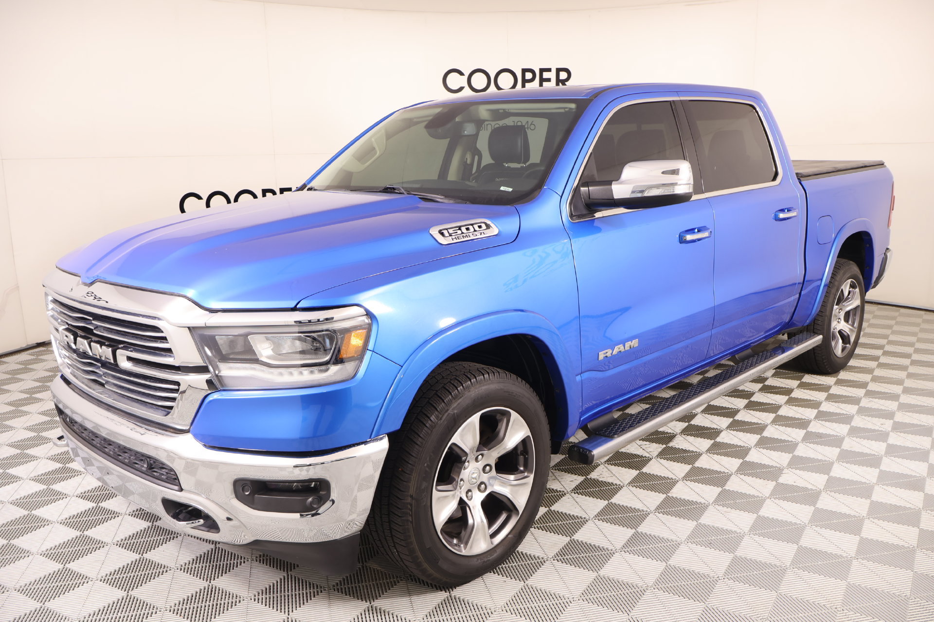 Used 2020 RAM 1500 Laramie AWD/4WD image 10