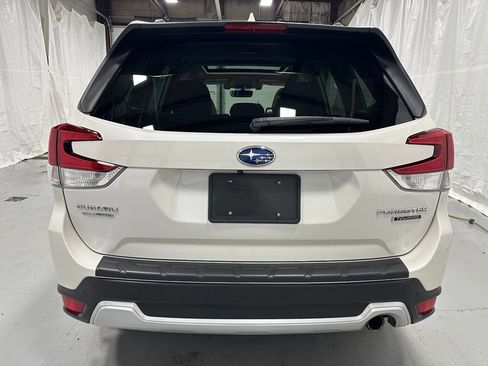 Used 2019 Subaru Forester Touring AWD/4WD image 6