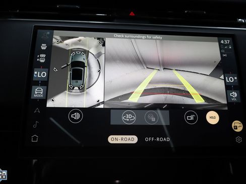 Used 2025 Land Rover Range Rover Sport SE image 21