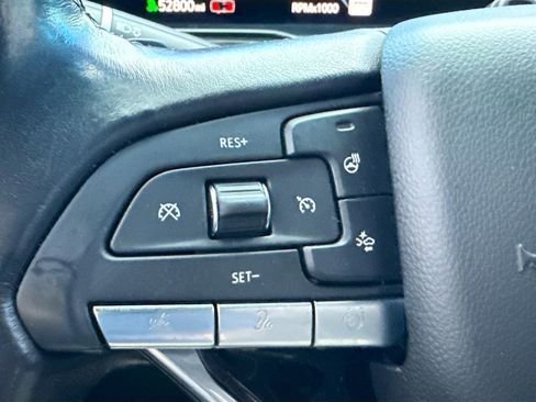 Used 2021 Cadillac Escalade Sport w/ Driver Assist Tech Package image 39