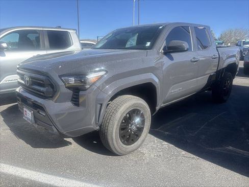 Certified 2024 Toyota Tacoma SR5 AWD/4WD image 1