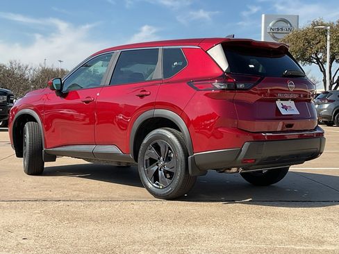 New 2026 Nissan Rogue SV image 7