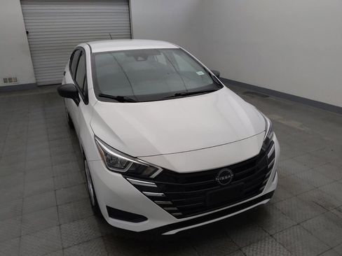 Used 2023 Nissan Versa S FWD image 14