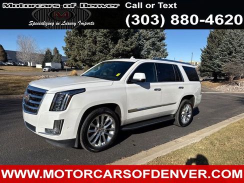 Used 2017 Cadillac Escalade Luxury image 1
