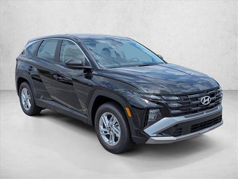 New 2026 Hyundai Tucson SE FWD image 3