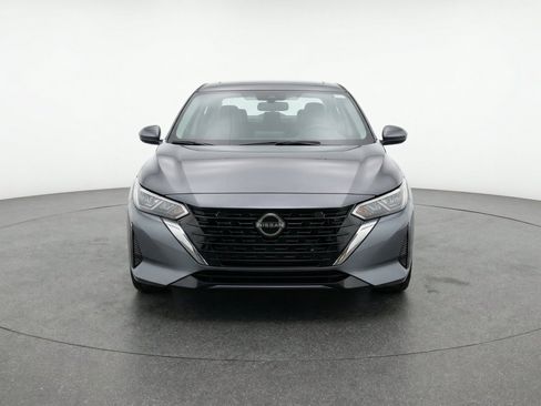 Used 2025 Nissan Sentra SV FWD image 2