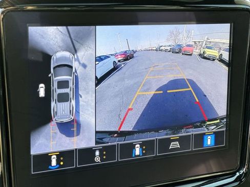 Used 2022 Chevrolet Traverse RS w/ LPO, Floor Liner Package image 22