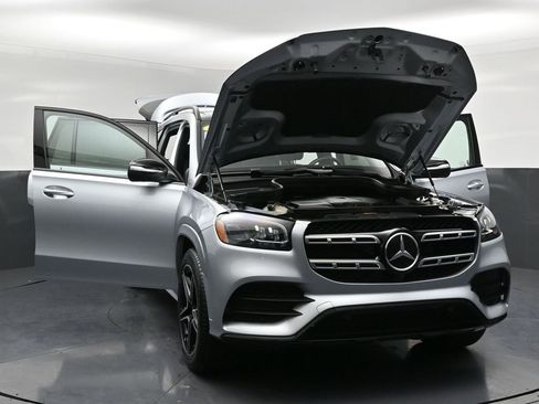 Used 2022 Mercedes-Benz GLS 450 4MATIC image 42