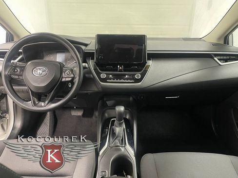 Used 2024 Toyota Corolla LE image 13