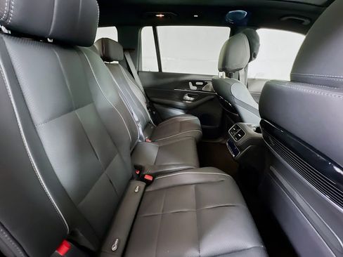 New 2025 Mercedes-Benz GLS 580 4MATIC image 30