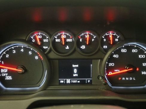 Used 2022 Chevrolet Silverado 1500 Custom Trail Boss w/ LPO, Dark Essentials Package AWD/4WD image 26