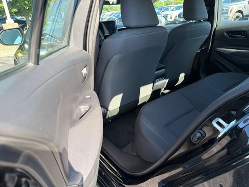 Used 2024 Toyota Corolla LE FWD image 13