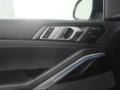 Used 2025 BMW X6 xDrive40i image 7