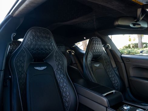 Used 2015 Aston Martin Rapide S RWD image 17