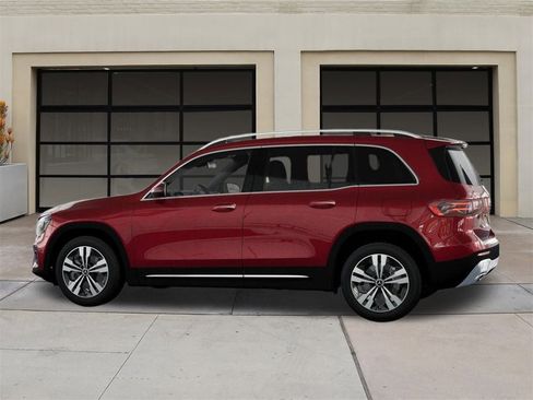 New 2025 Mercedes-Benz GLB 250 image 32