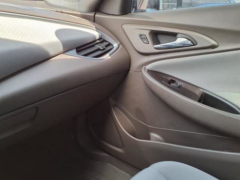 Used 2023 Chevrolet Malibu LT image 13
