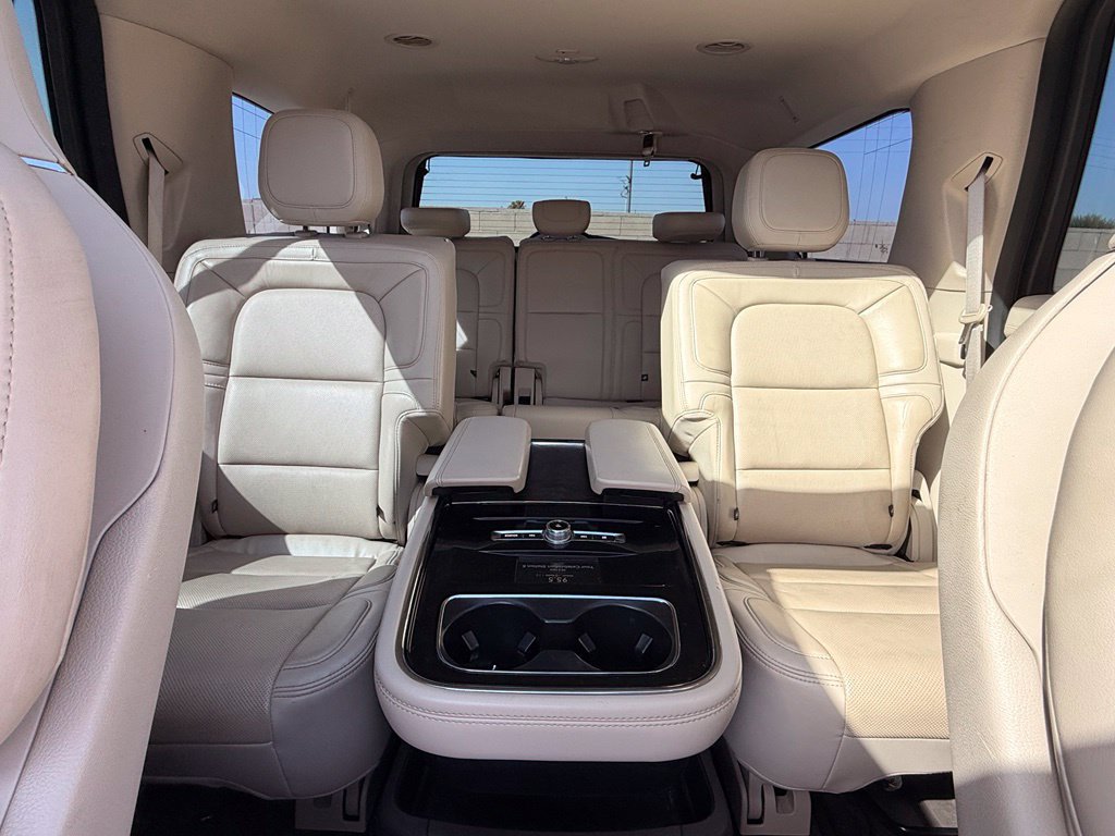 Used 2020 Lincoln Navigator Reserve w/ Luxury Package AWD/4WD image 19