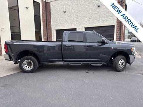 Used 2021 RAM 3500 Big Horn w/ Level B Equipment Group image 8