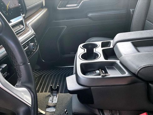 Used 2024 Chevrolet Silverado 3500 LT image 14