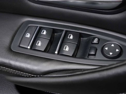 Used 2016 BMW M3 image 29