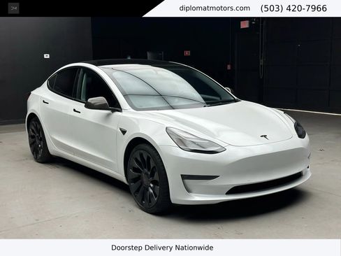 Used 2022 Tesla Model 3 Performance image 8