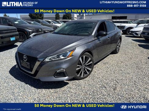 Used 2022 Nissan Altima 2.5 SR FWD image 1