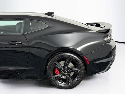 Used 2020 Chevrolet Camaro SS image 42