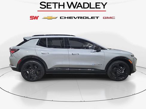 New 2025 Chevrolet Equinox EV RS w/ LPO, Illumination Package image 8