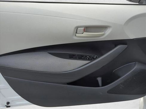 Used 2022 Toyota Corolla L image 7