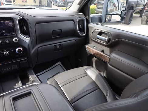Used 2022 GMC Sierra 3500 Denali AWD/4WD image 20