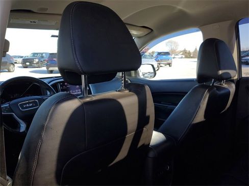 Used 2016 GMC Canyon SLT w/ Driver Alert Package image 9