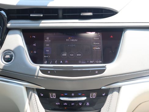Used 2024 Cadillac XT5 Premium Luxury w/ Technology Package FWD image 11