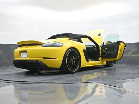 Certified 2025 Porsche 718 Boxster Spyder RS w/ Light Design Package image 22