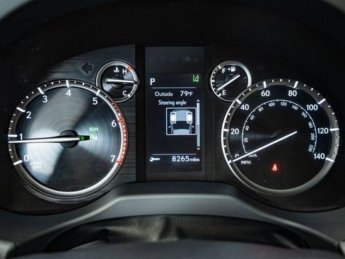 Certified 2023 Lexus GX 460 Premium AWD/4WD image 31