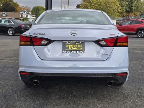 Used 2024 Nissan Altima 2.5 SR image 6