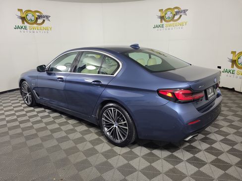 Certified 2023 BMW 530e xDrive w/ Convenience Package AWD/4WD image 5