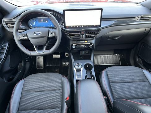 Certified 2023 Ford Escape ST-Line Select w/ Tech Pack #2 image 4