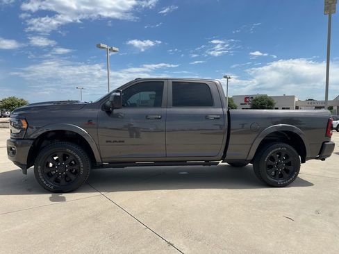 Used 2024 RAM 3500 Limited AWD/4WD image 2